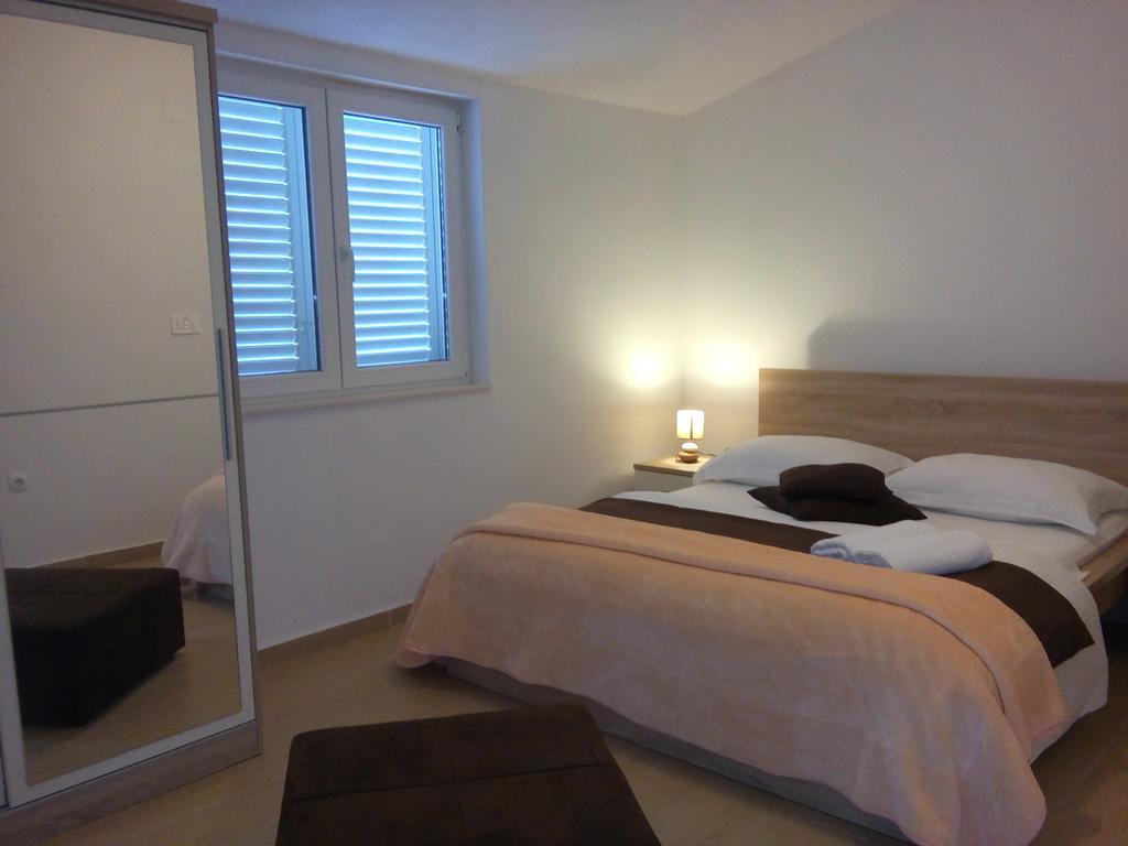 Adriatic Rose Apartment Turanj Esterno foto